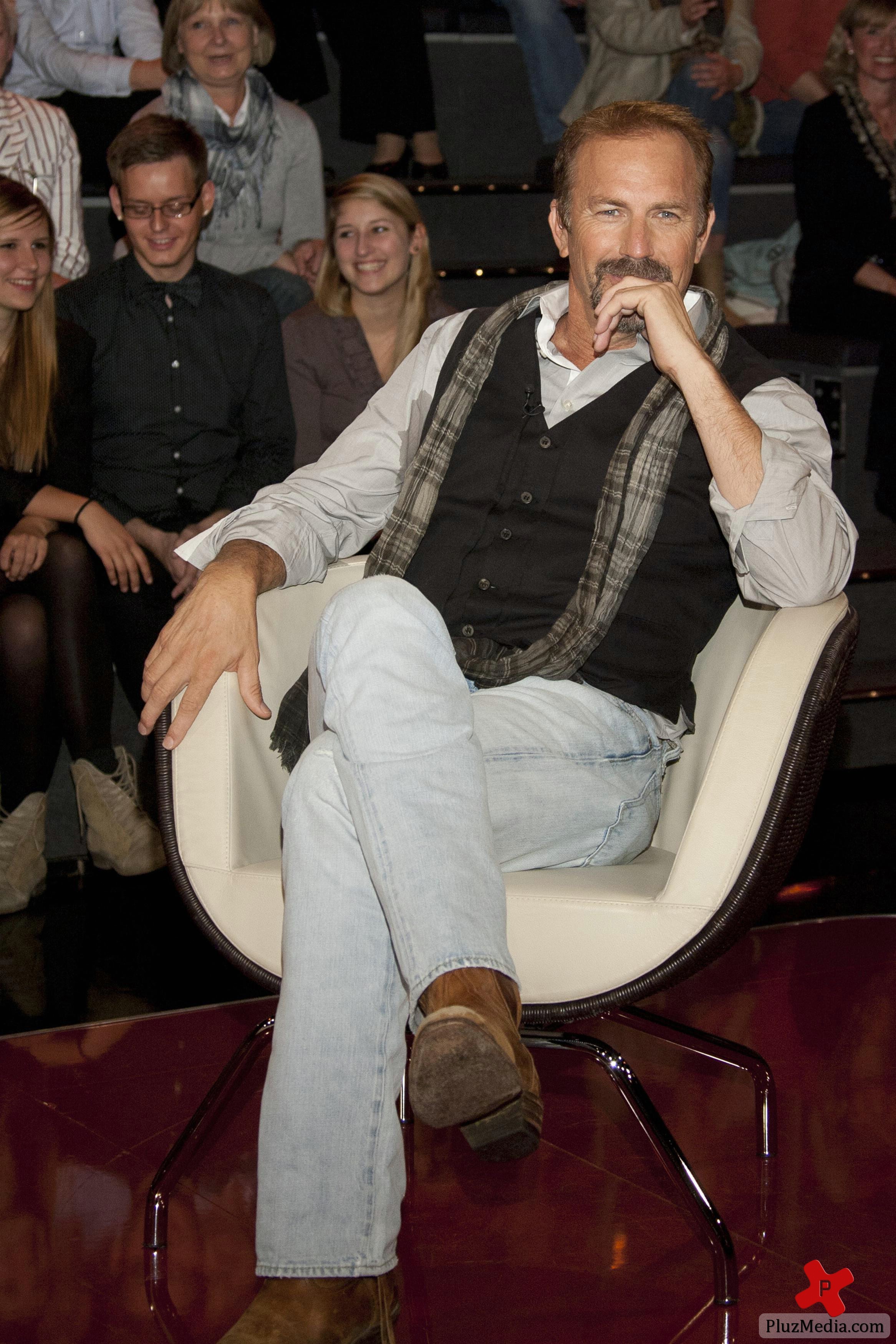 Kevin Costner at a photocall for the ZDF show 'Markus Lanz' | Picture 83710
